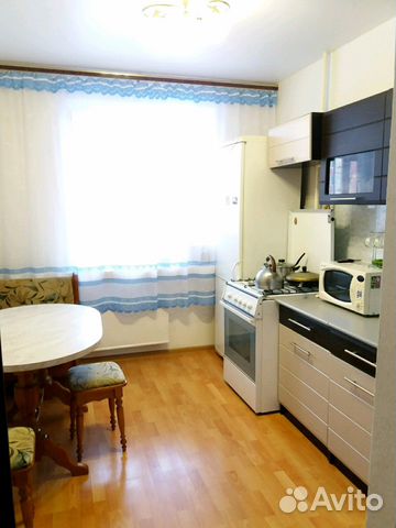 3-к квартира, 75 м², 4/10 эт.