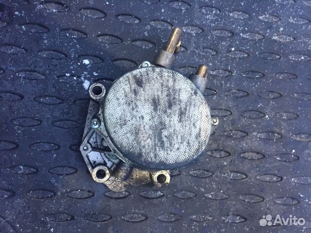 Вакуумный насос на Range Rover Sport, 3.0л, 245 л Вакуумный насос на Range Rover Sport, 3.0л, 245 л