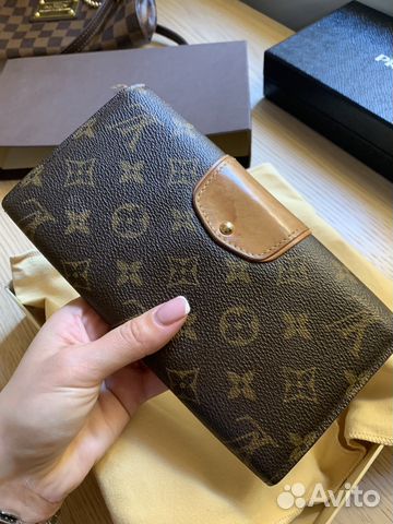 Кошелек Louis Vuitton
