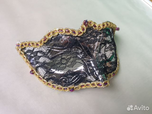 Маска маскарадная