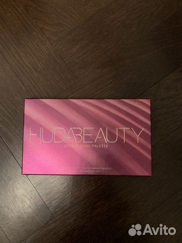 Палетка Huda Beauty