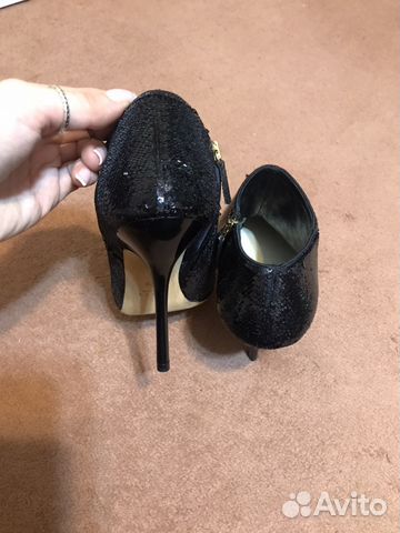 Ботильоны Gucci. Оригинал. 36,5 новые Ботильоны Gucci. Оригинал. 36,5 новые