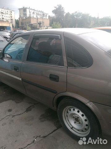 Opel Vectra 1.6 МТ, 1998, 300 000 км