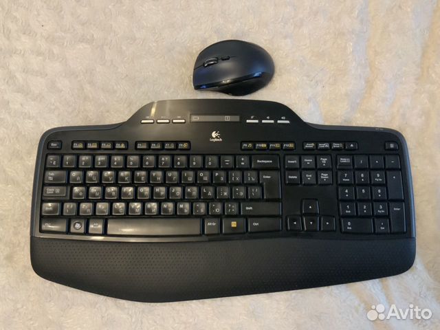 Комплект клавиатура и мышь Logitech MK710