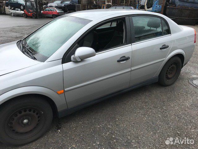 Opel Vectra C 2003 Запчасти разбор капот фара Opel Vectra C 2003 Запчасти разбор капот фара