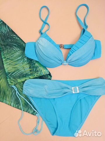 Купальник с парео и сумочкой Купальник с парео и сумочкой