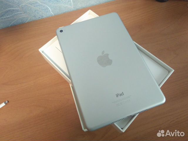 Apple iPad mini 4 (16 gb, Wi-fi only) silver Apple iPad mini 4 (16 gb, Wi-fi only) silver