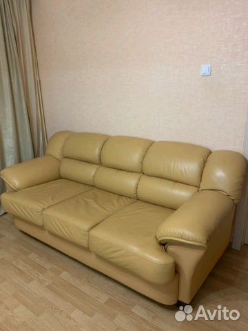 Кожаный диван и кресло Кожаный диван и кресло