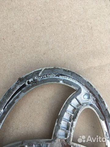 Toyota Land Cruiser 200 эмблема багажника Toyota Land Cruiser 200 эмблема багажника