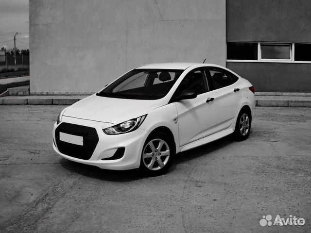 Решетка радиатора Маска бампера на Hyundai Solaris
