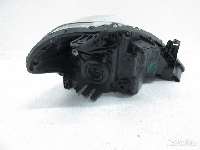 Фара левая Nissan Tiida