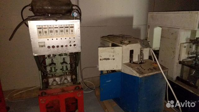 Полуавтомат выдува пэт бутылок