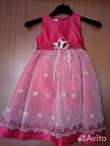 Красивое красное платье для девочки Тайланд р. 110 Красивое красное платье для девочки Тайланд р. 110