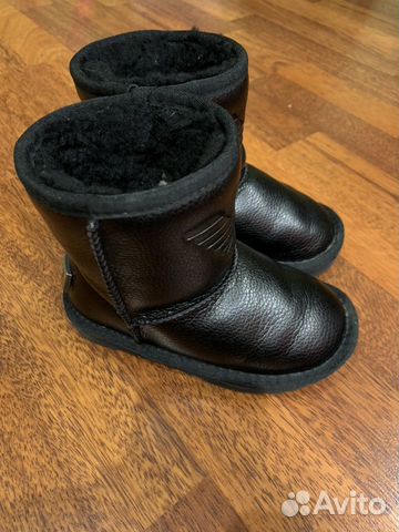 Зимние кожаные валенки угги UGG Зимние кожаные валенки угги UGG