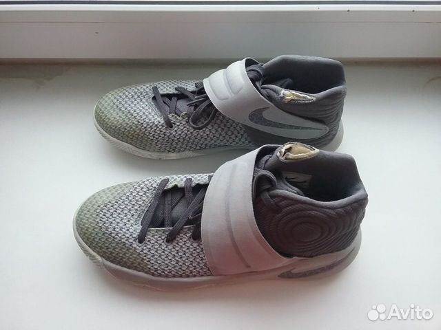 Детские баскетбольные кросовки nike kyrie р.38