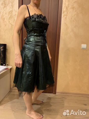 Платье праздничное