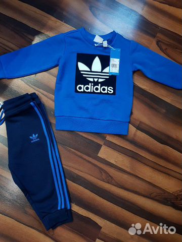 Спортивный костюм Adidas новый детский 104 р Спортивный костюм Adidas новый детский 104 р
