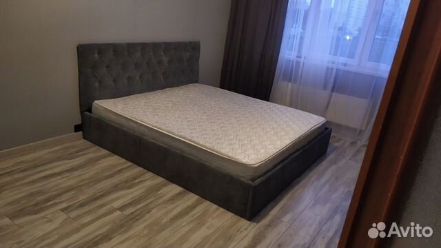 Кровать с матрасом Кровать с матрасом