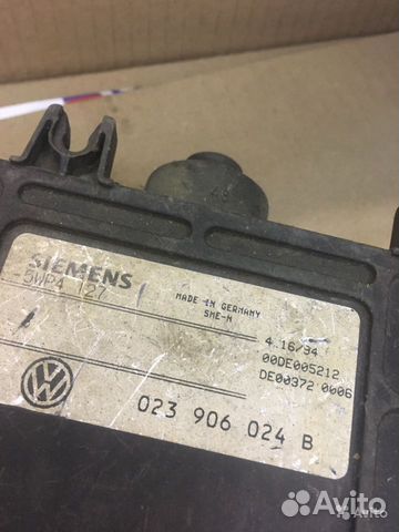 Блок управления двигателем VW Transporter 91-95 2 Блок управления двигателем VW Transporter 91-95 2