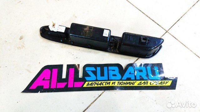 Блок управления стеклоподъемниками передний левый Блок управления стеклоподъемниками передний левый