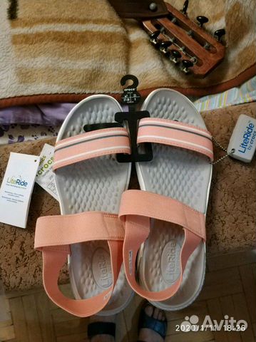 women's literide sandal crocs