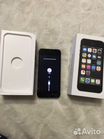 Телефон iPhone Телефон iPhone