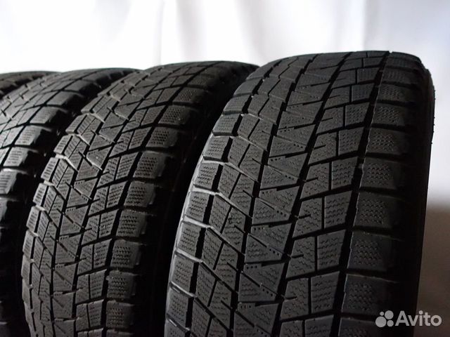 215 65 16 Bridgestone Blizzak DM-V1 152VN