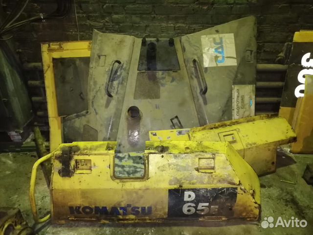 Рама от бульдозера Komatsu D65