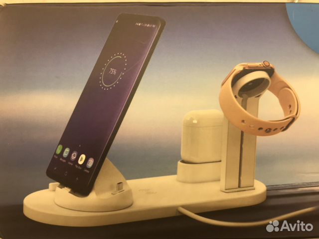 Подставка для зарядки iPhone, iWatch, AirPods Подставка для зарядки iPhone, iWatch, AirPods
