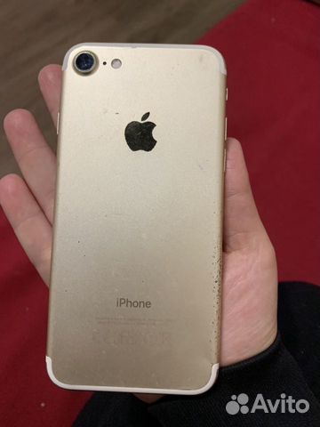 Телефон iPhone