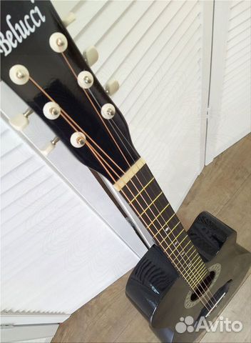 Гитара акустическая