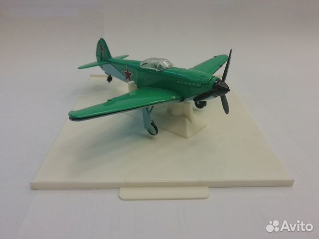 Модель самолета Як-3