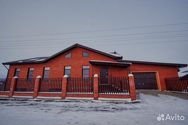 Коттедж 297 м² на участке 50 сот.