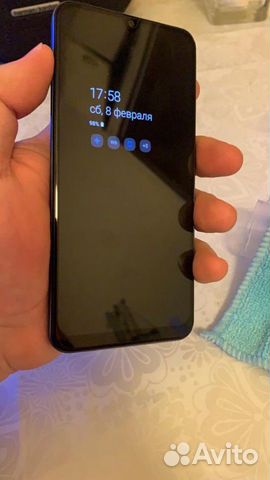 Телефон SAMSUNG Galaxy A50 64gb оригинал