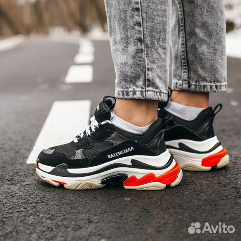 Кроссовки Balenciaga Triple S Кроссовки Balenciaga Triple S
