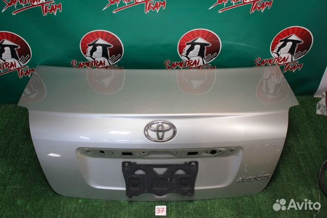 Крышка багажника задняя Toyota Avensis AZT250
