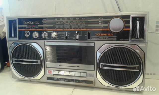 Магнитола Toshiba RT-135s Магнитола Toshiba RT-135s