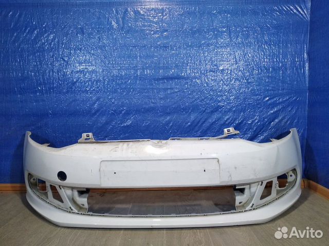 Бампер передний Volkswagen Polo sedan 5 2010 Бампер передний Volkswagen Polo sedan 5 2010