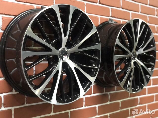 Диски R18 Toyota Camry V70 на Lexus