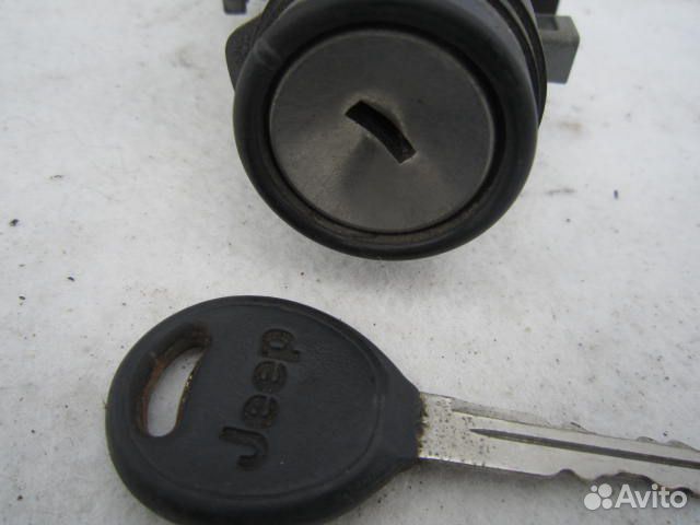 Jeep Cherokee XJ 97-01 замок зажигания Jeep Cherokee XJ 97-01 замок зажигания