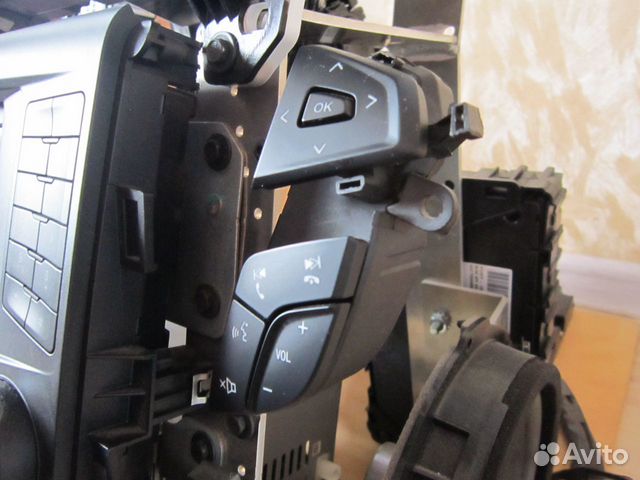 Ford Mondeo 5 правые переключатели на руле. Новые Ford Mondeo 5 правые переключатели на руле. Новые