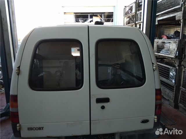 Разбор на запчасти Ford Escort