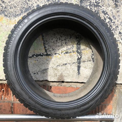 Зимняя шина 225/45 R17 Nokian Hakkapeliitta 5 Зимняя шина 225/45 R17 Nokian Hakkapeliitta 5