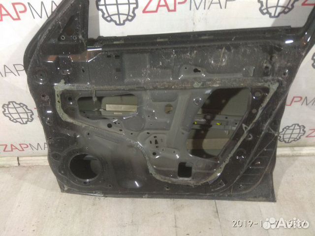 Дверь передняя правая Nissan Juke F15