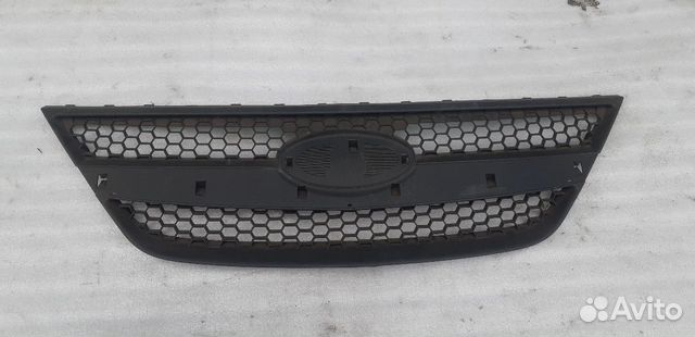 Решетка радиатора LADA Largus 2011-2020