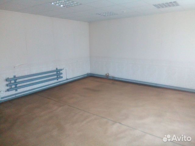 Помещение свободного назначения, 1300 м²