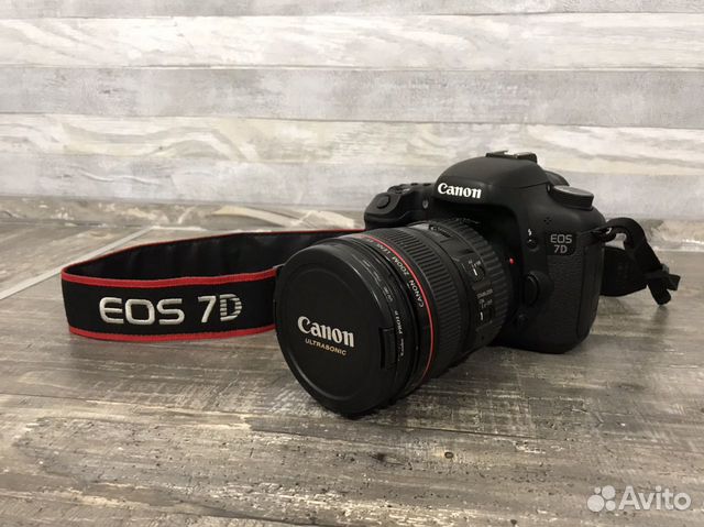 Зеркальный фотоаппарат Canon 7D + Canon EF 24-105m Зеркальный фотоаппарат Canon 7D + Canon EF 24-105m