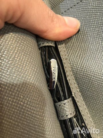 Сумка Prada (оригинал ) новая, но с нюансами на по