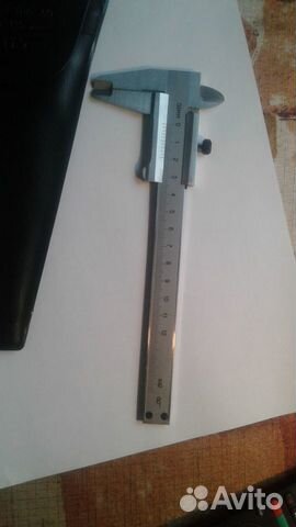 Штангенциркуль с чехлом