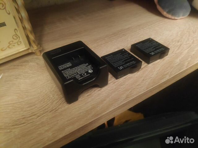 2 акб + зарядник для xiaomi yi 2 акб + зарядник для xiaomi yi